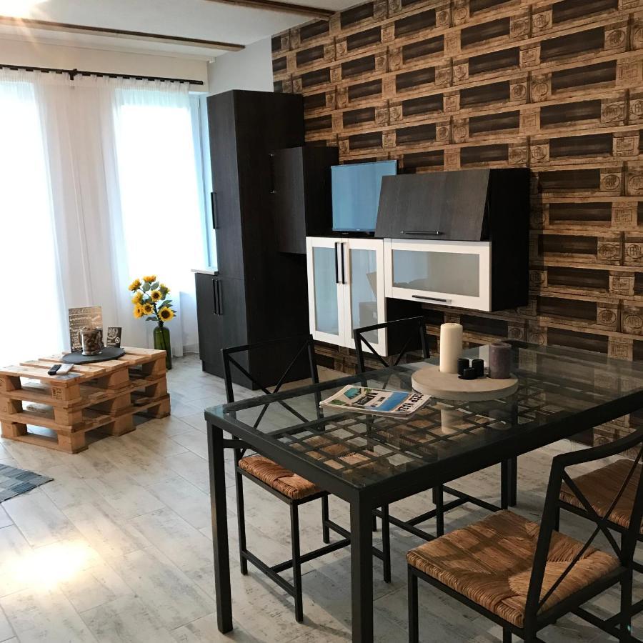 Platán Apartmanház Balatongyörök Exterior foto