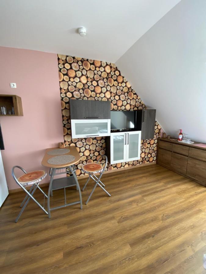 Platán Apartmanház Balatongyörök Exterior foto