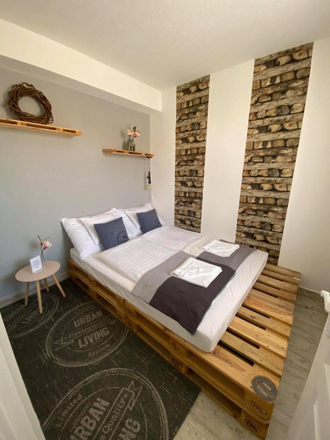 Platán Apartmanház Balatongyörök Exterior foto