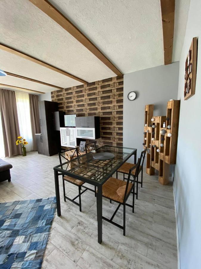 Platán Apartmanház Balatongyörök Exterior foto