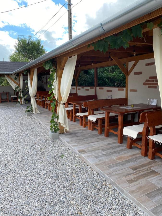 Platán Apartmanház Balatongyörök Exterior foto