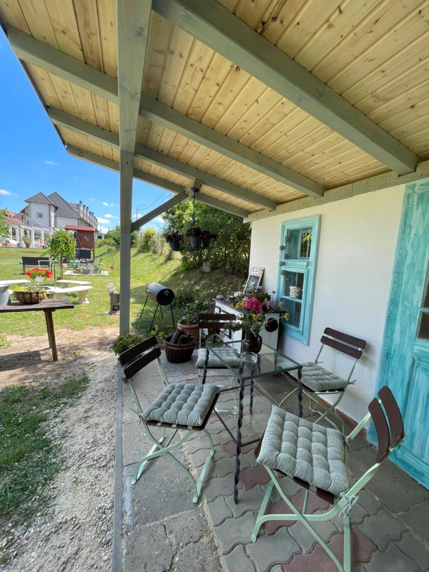 Platán Apartmanház Balatongyörök Exterior foto