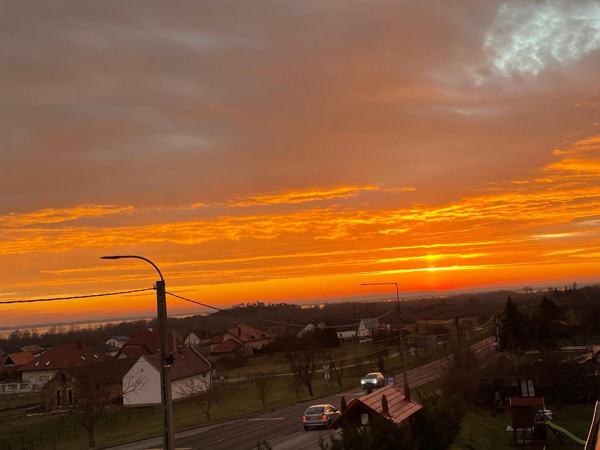 Platán Apartmanház Balatongyörök Exterior foto